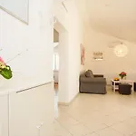 Apartamento Dino *